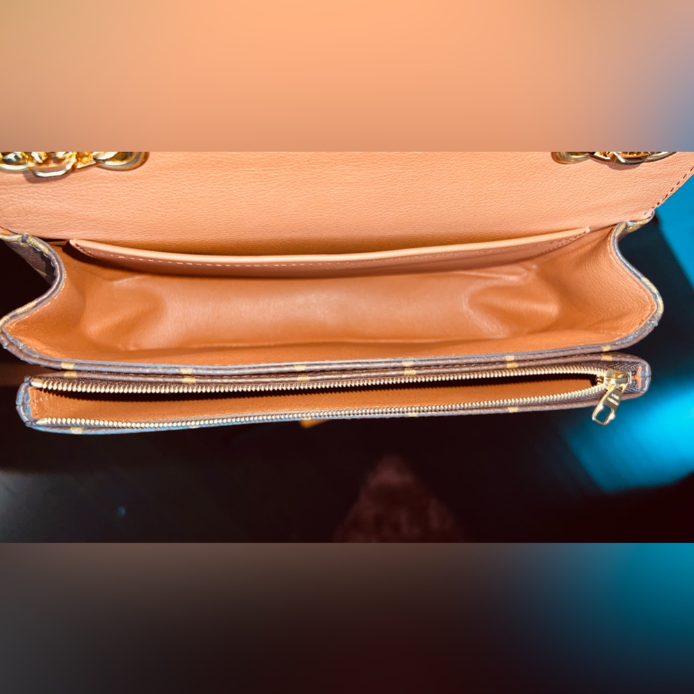 Authentic Louis Vuitton Monogram Marceau Flap Bag - Picture 6 of 16